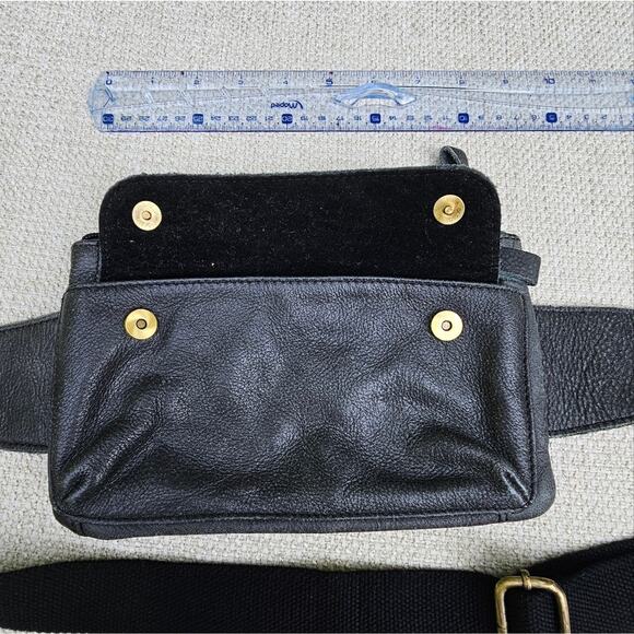 Free People Black Leather Belt Bag Fanny Pack Gold Hardware Adjustable - Picture 13 of 13